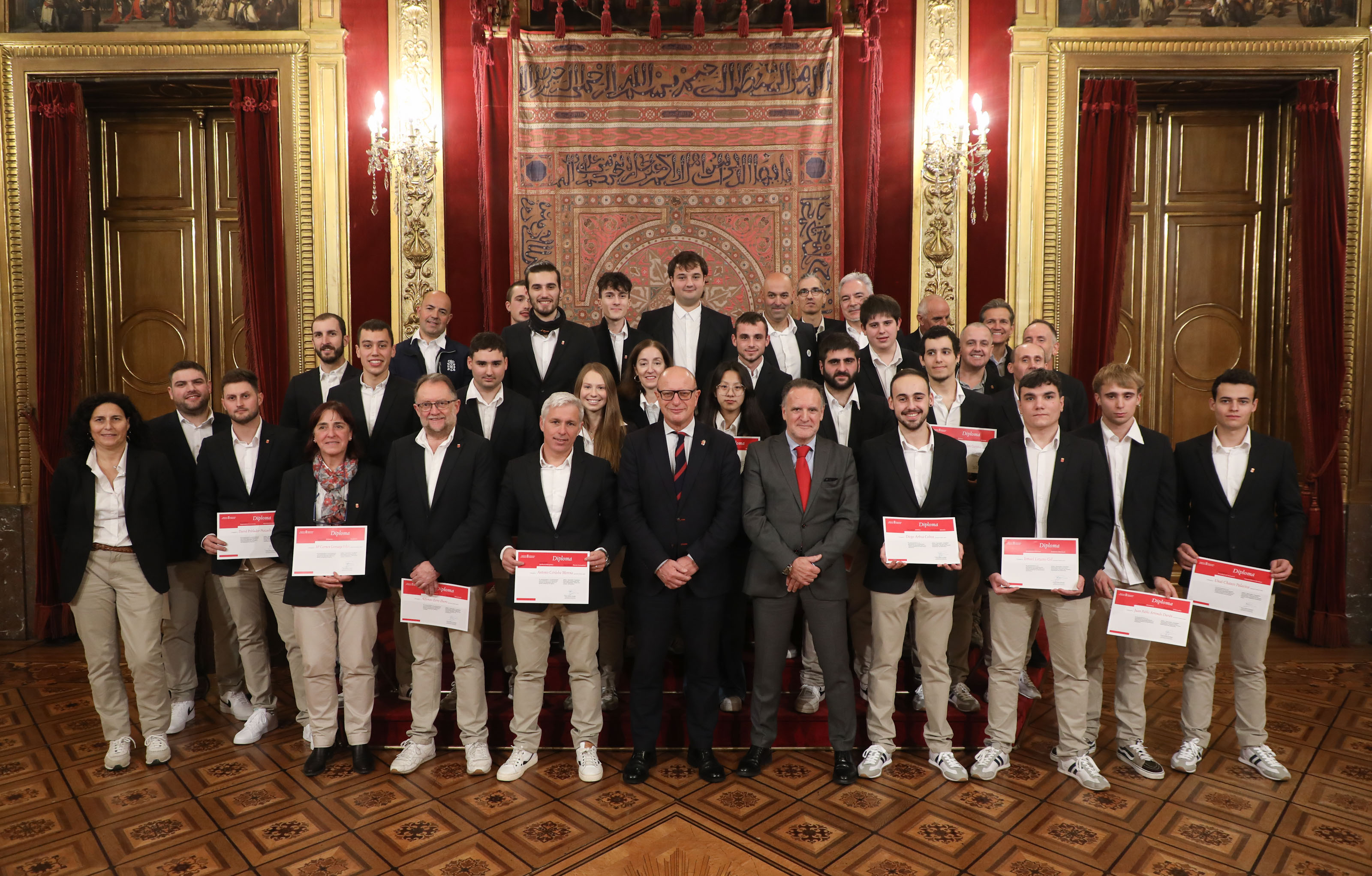 Educación entrega los diplomas de reconocimiento a 40 estudiantes y entrenadores que representaron a Navarra en las olimpiadas de FP ‘Spainskills’ 2022